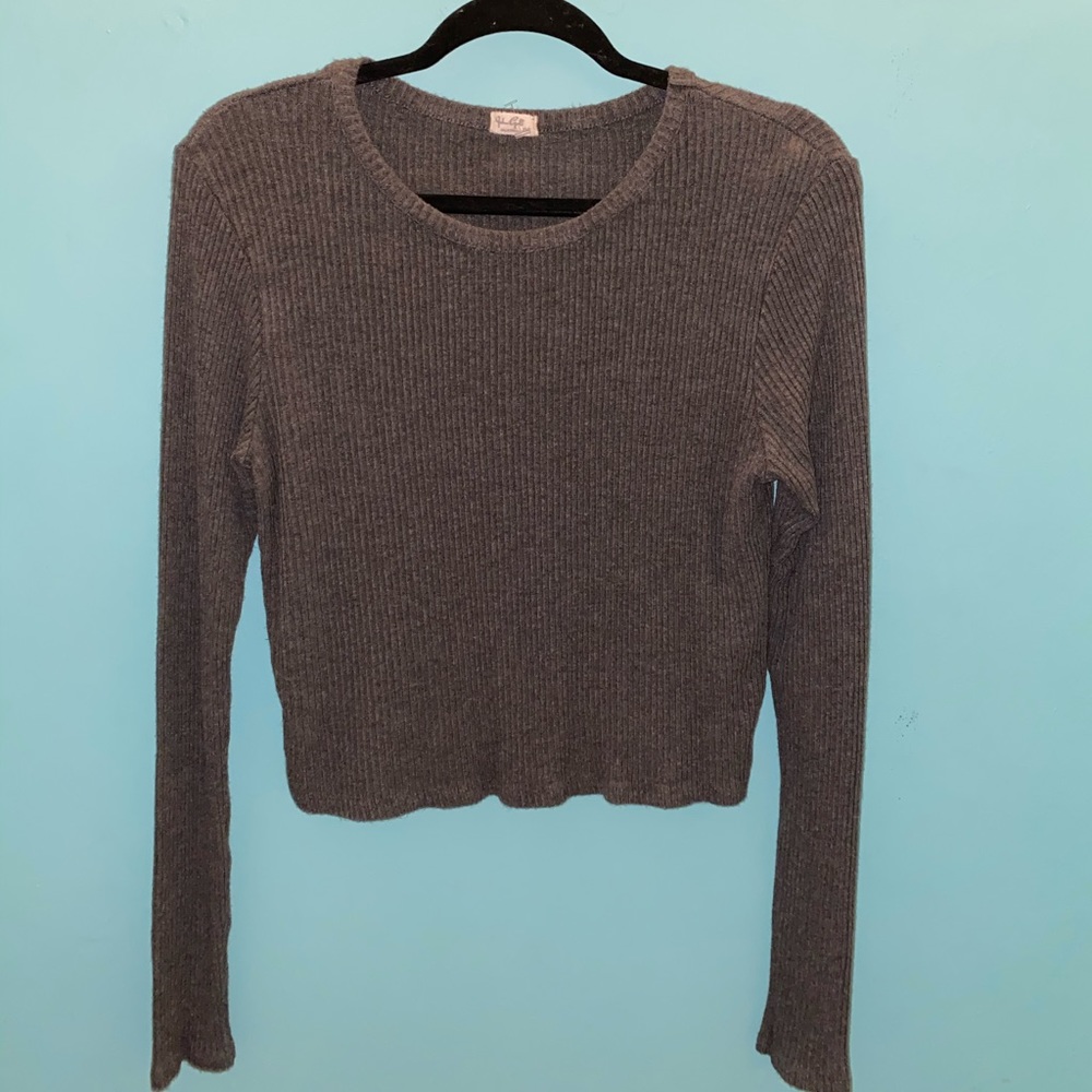 Pacsun crop grey sweater